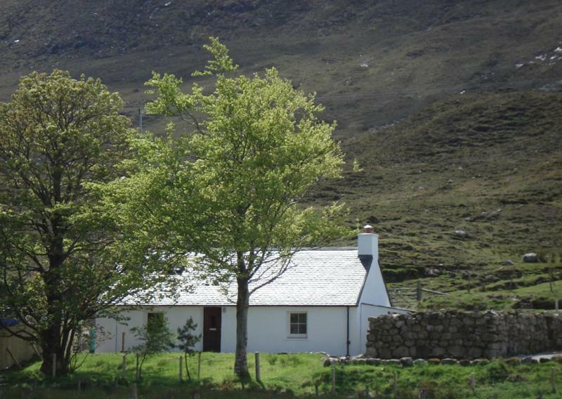 Glas Bheinn Cottage Luib Екстериор снимка